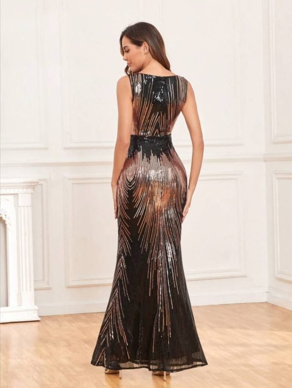 ABITO DA SERA LUNGO IN PAILLETTES - immagine 2