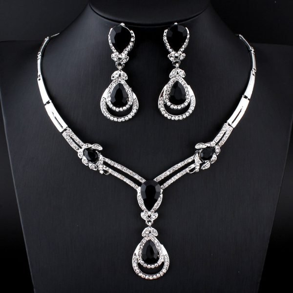 SET COLLANA E ORECCHINI PARURE