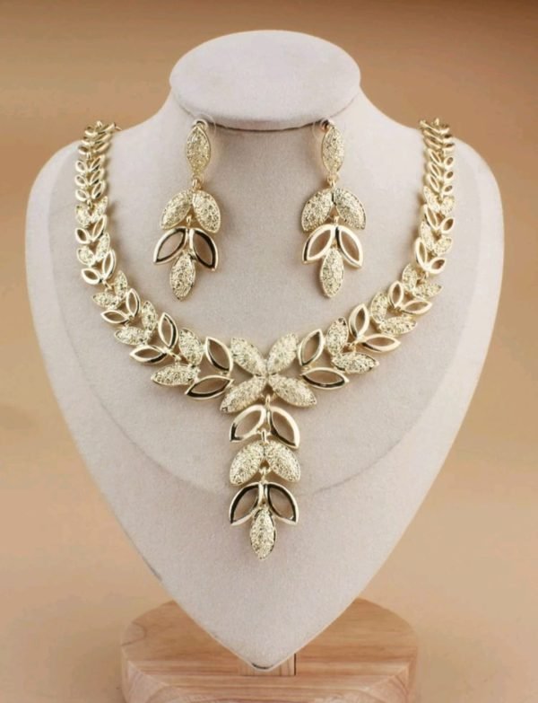 SET COLLANA E ORECCHINI PARURE DA DONNA