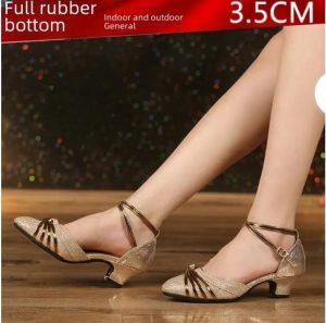 SCARPE DA DONNA CON TACCO BASSO