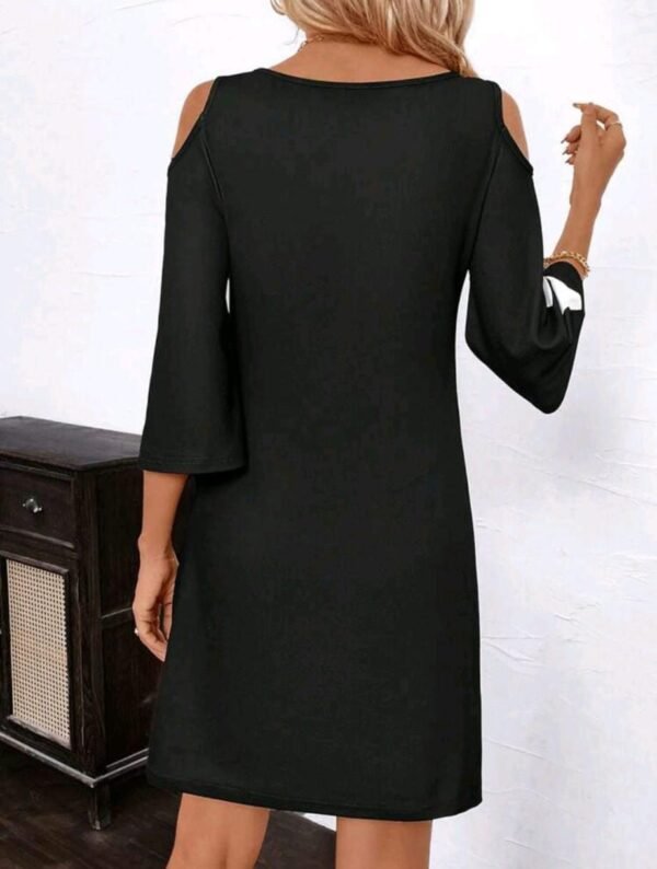 ABITO DA DONNA ELEGANTE - immagine 2