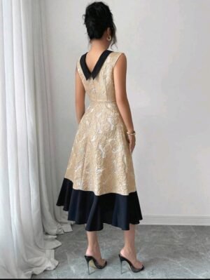 ABITO DA DONNA ELEGANTE SENZA MANICHE BEIGE