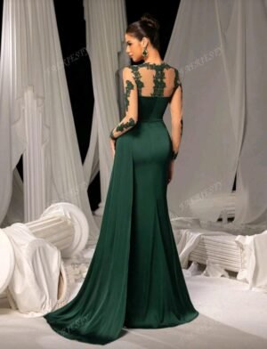 ABITO LUNGO VERDE SMERALDO CON SPACCO