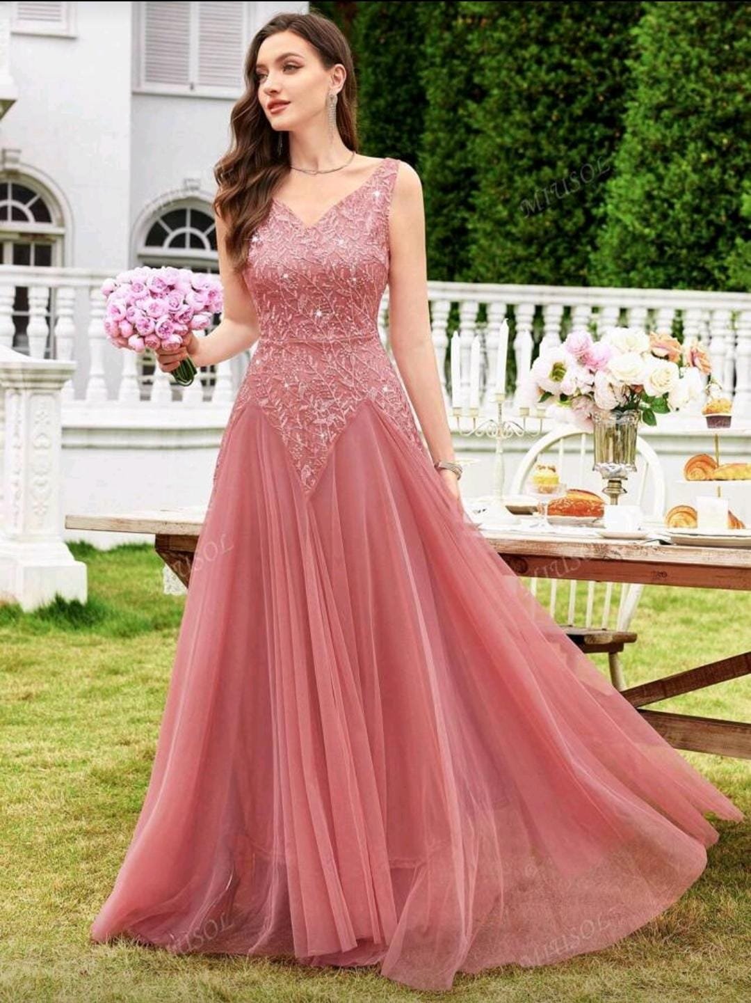 ABITO ELEGANTE LUNGO IN TULLE